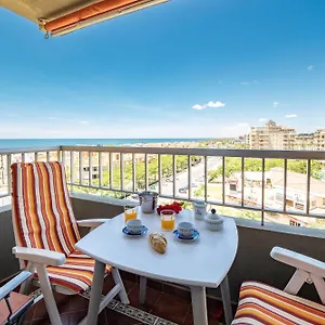 Bonito Piso A 1 Minuto De La Playa Apartamento